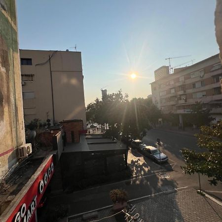 Charles City Center Τίρανα Εξωτερικό φωτογραφία